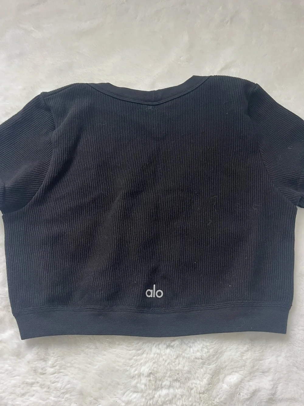ALO Yoga Cropped Black Top